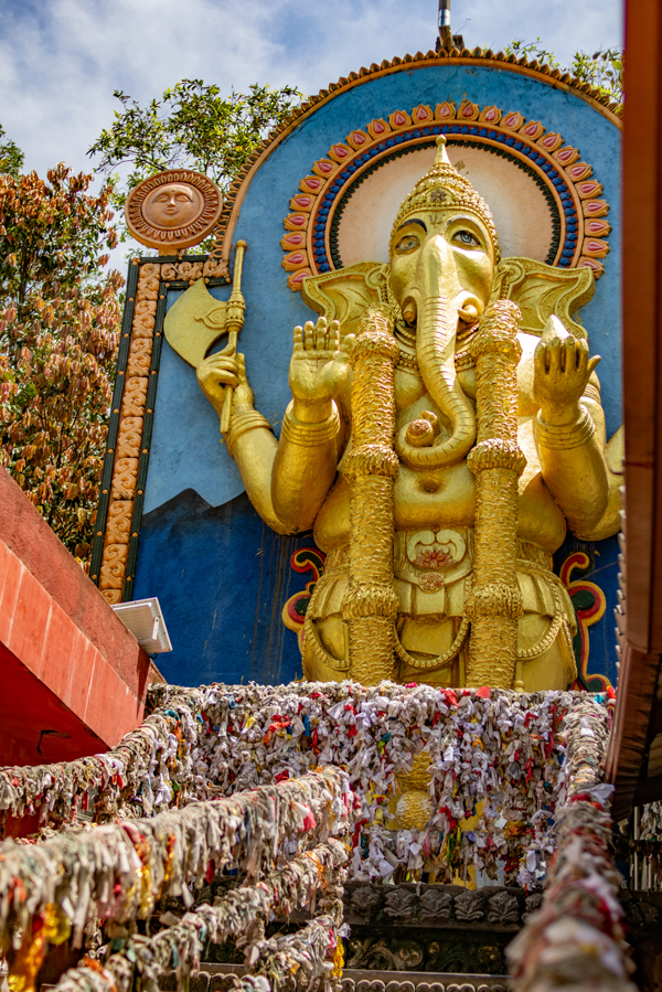 A golden statue of God Ganesh at Kataragama