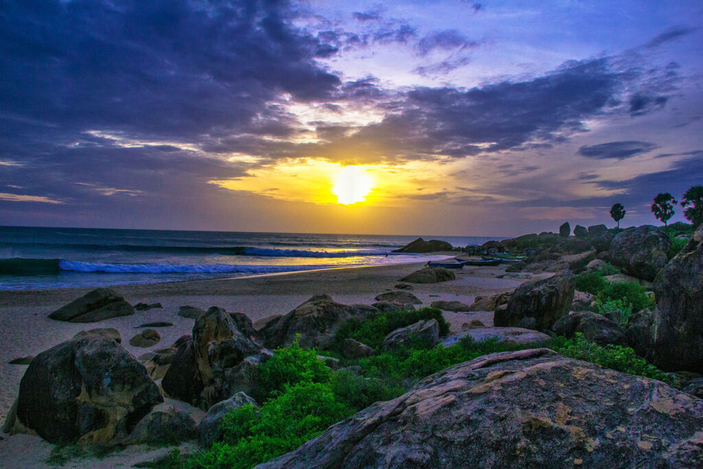 A sunrise above the beach of Arugambay