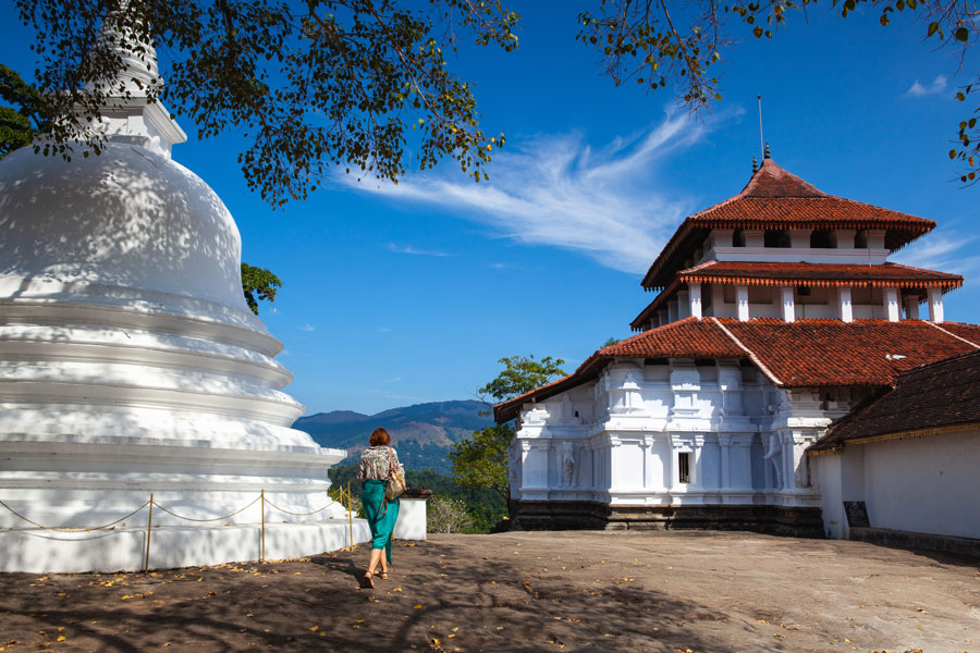 The white stupa of Lankathilaka Buddhist Temple, from the Gampola Kingdom, Sri Lanka’s Surprising Span of Carvings