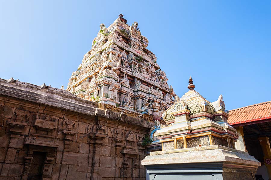 The buildings with murals of Munneswaram Hindu Kovil